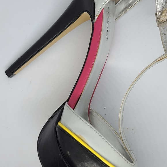 ShoeDazzle platform pumps - Picture 5 of 16